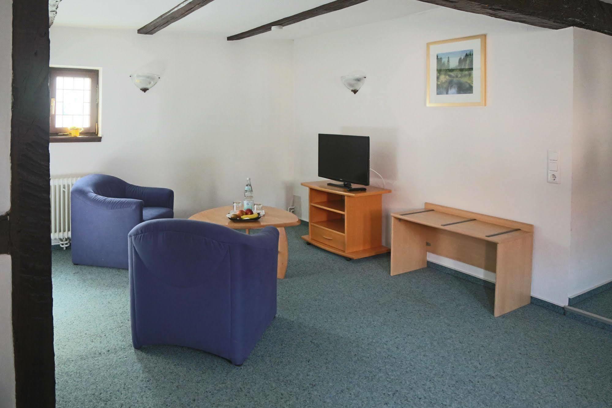 Hotel Doernersches Haus à Walldorf  Extérieur photo