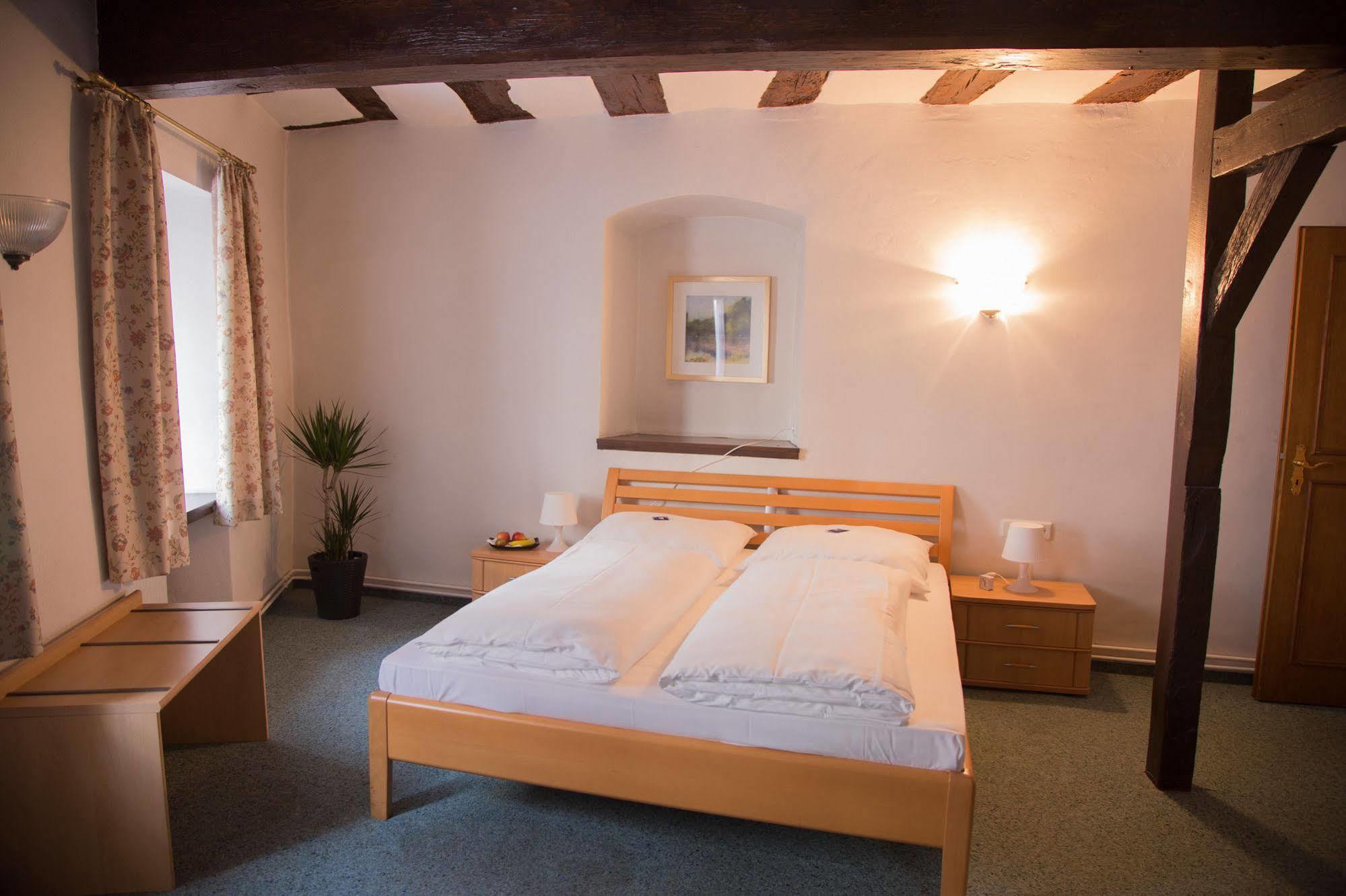 Hotel Doernersches Haus à Walldorf  Extérieur photo